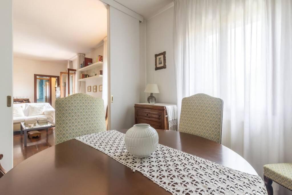 Dadahome Elegante Appartamento Vicino Al Centro Тревизо Екстериор снимка